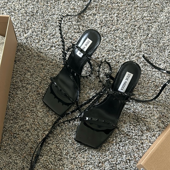 Steve Madden Shoes - Steve Madden spiked sandals